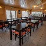 Hotell Fh Confort Annecy