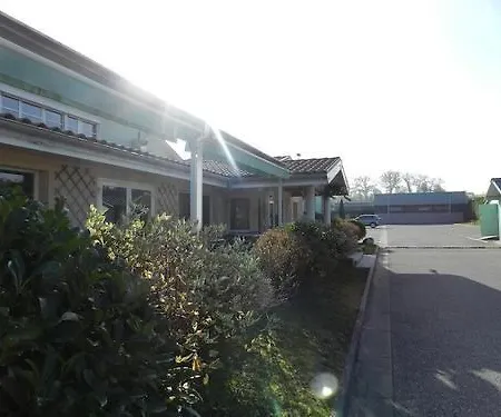 Fasthotel ホテル 2*